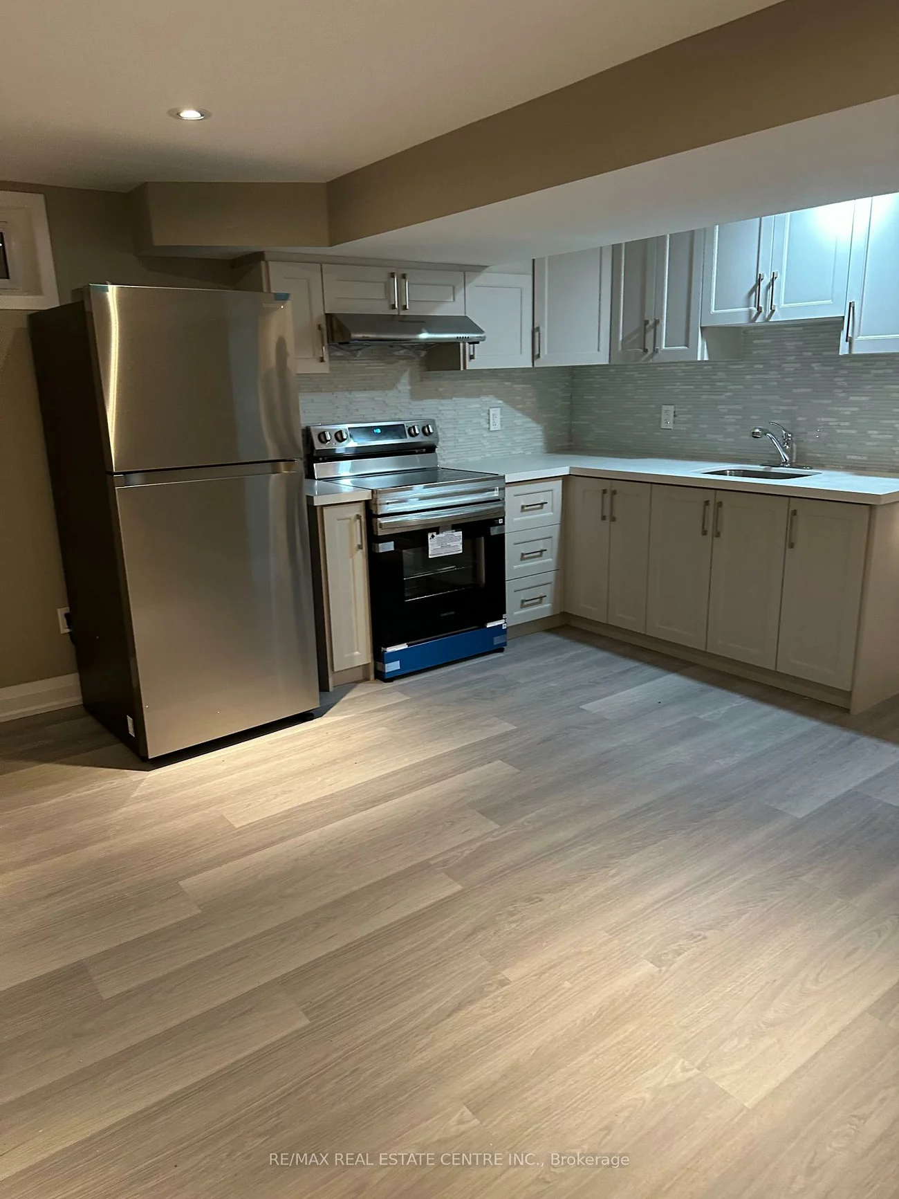 10, Suburban, Streetsville, Mississauga