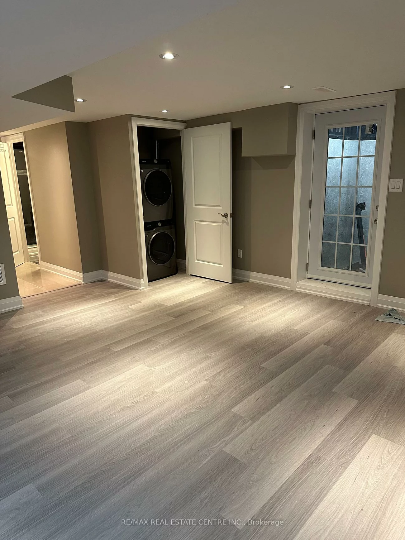 10, Suburban, Streetsville, Mississauga