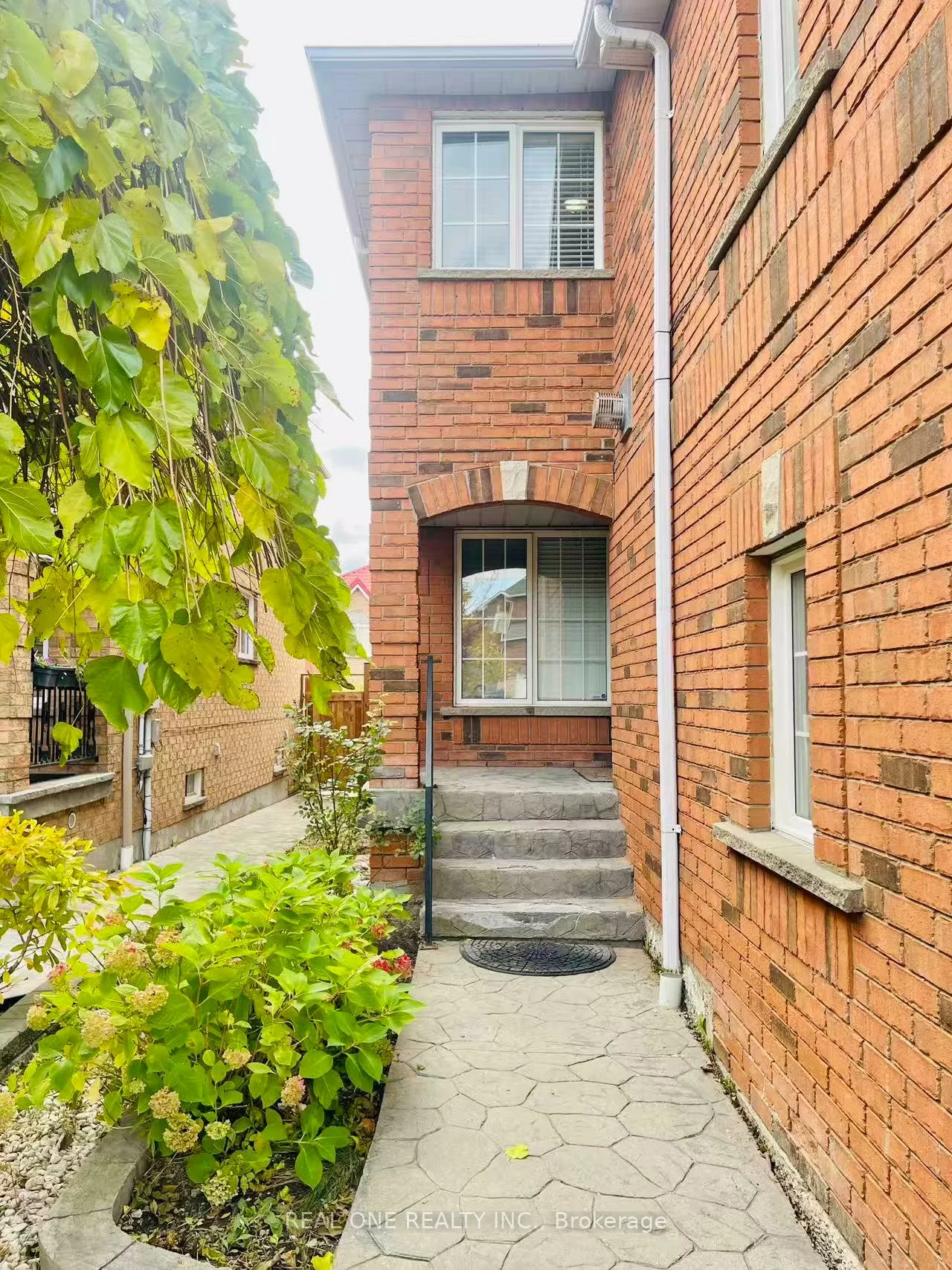 5316, Hollypoint, East Credit, Mississauga