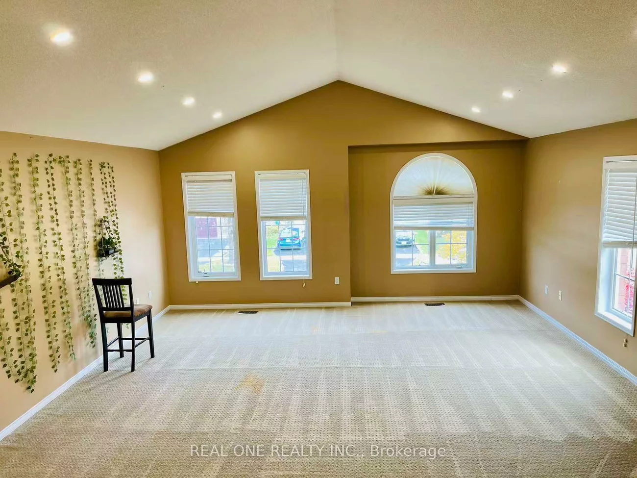 5316, Hollypoint, East Credit, Mississauga