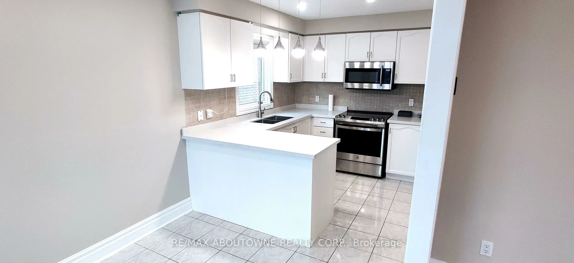 4766, Wild Rose, East Credit, Mississauga