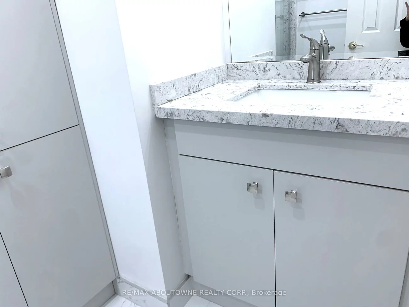 4766, Wild Rose, East Credit, Mississauga