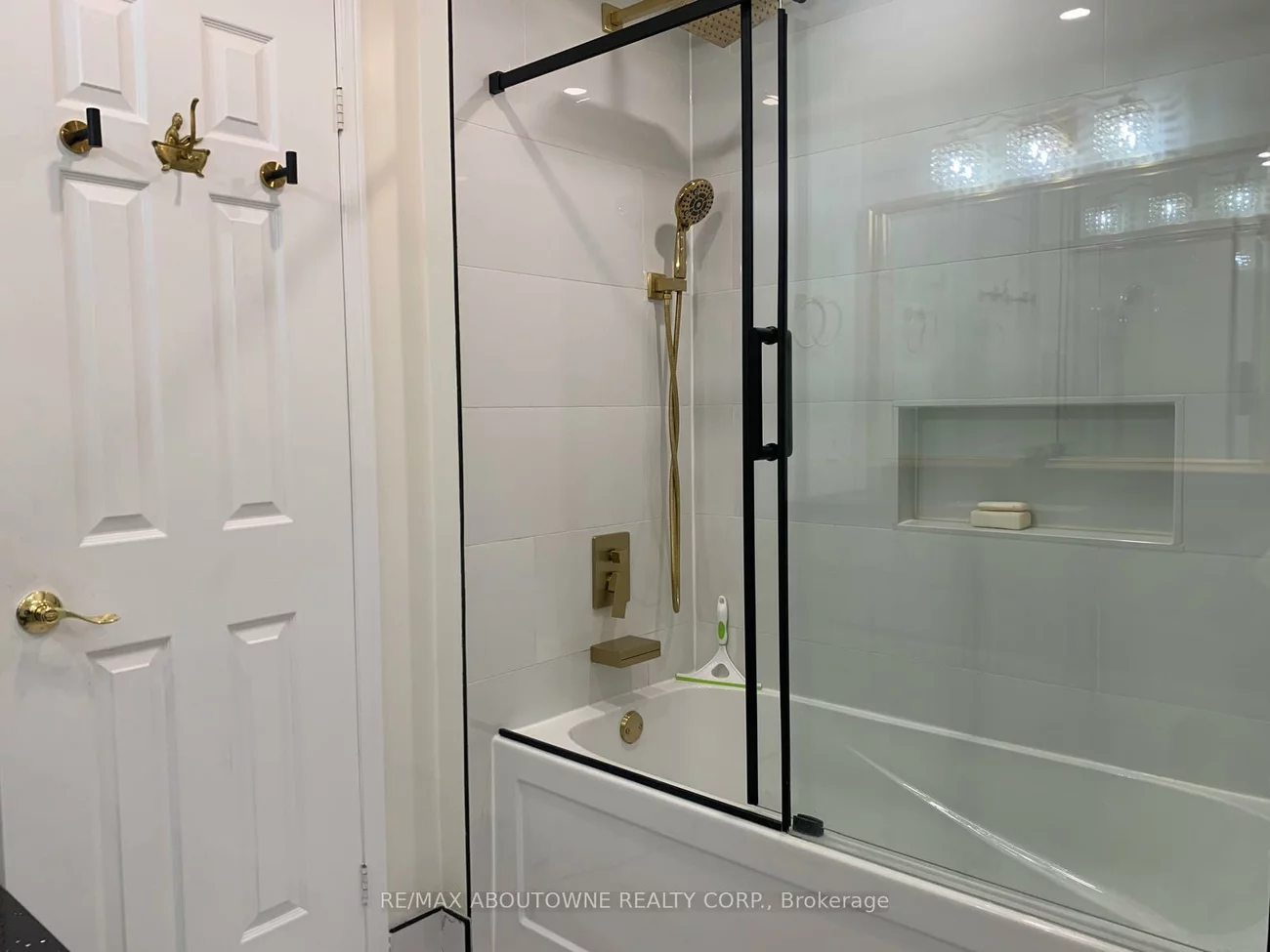 4766, Wild Rose, East Credit, Mississauga