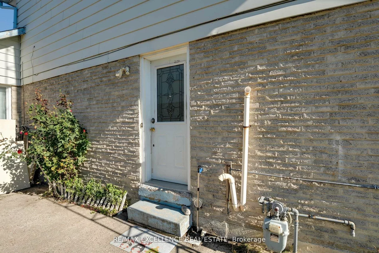 7556, Wildfern, Malton, Mississauga