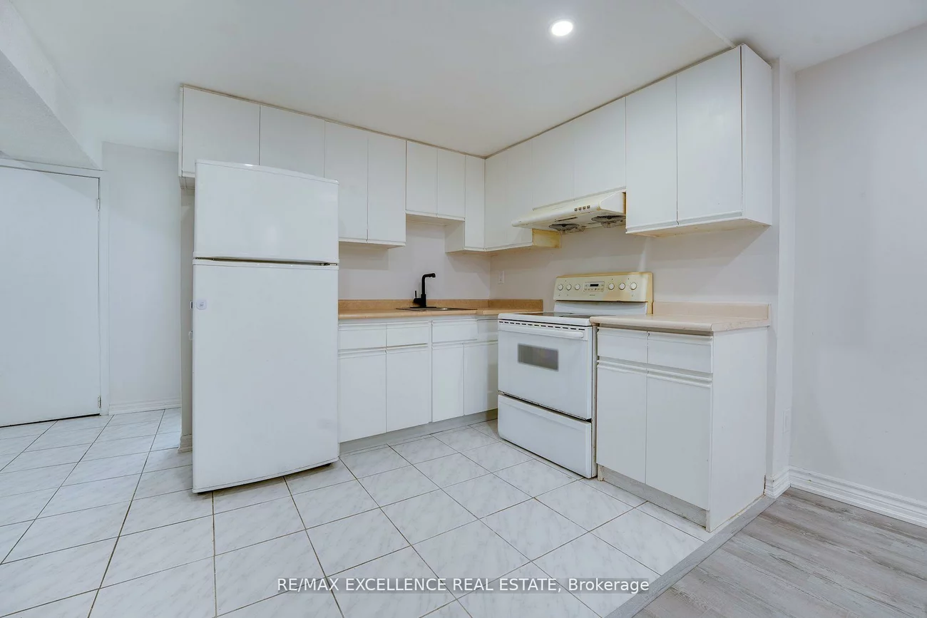 7556, Wildfern, Malton, Mississauga