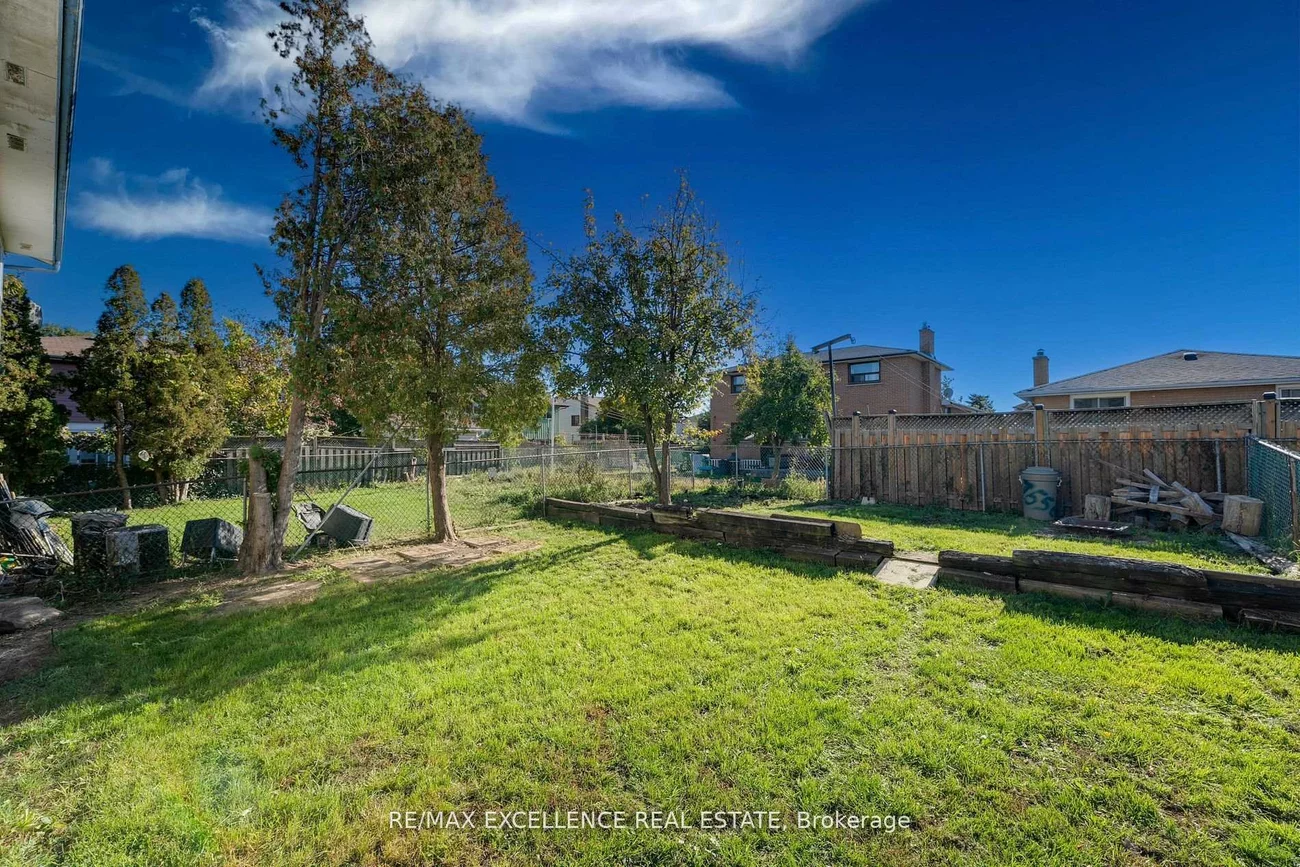 7556, Wildfern, Malton, Mississauga