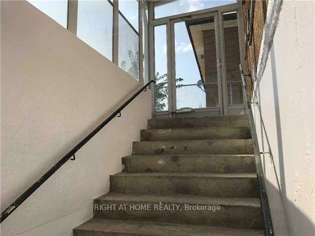 3972, Brandon Gate, Malton, Mississauga