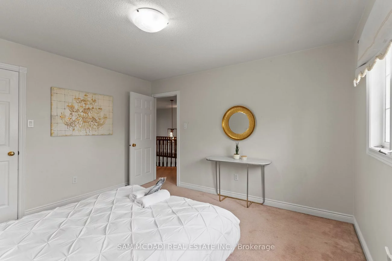 2556, Hammond, Sheridan, Mississauga