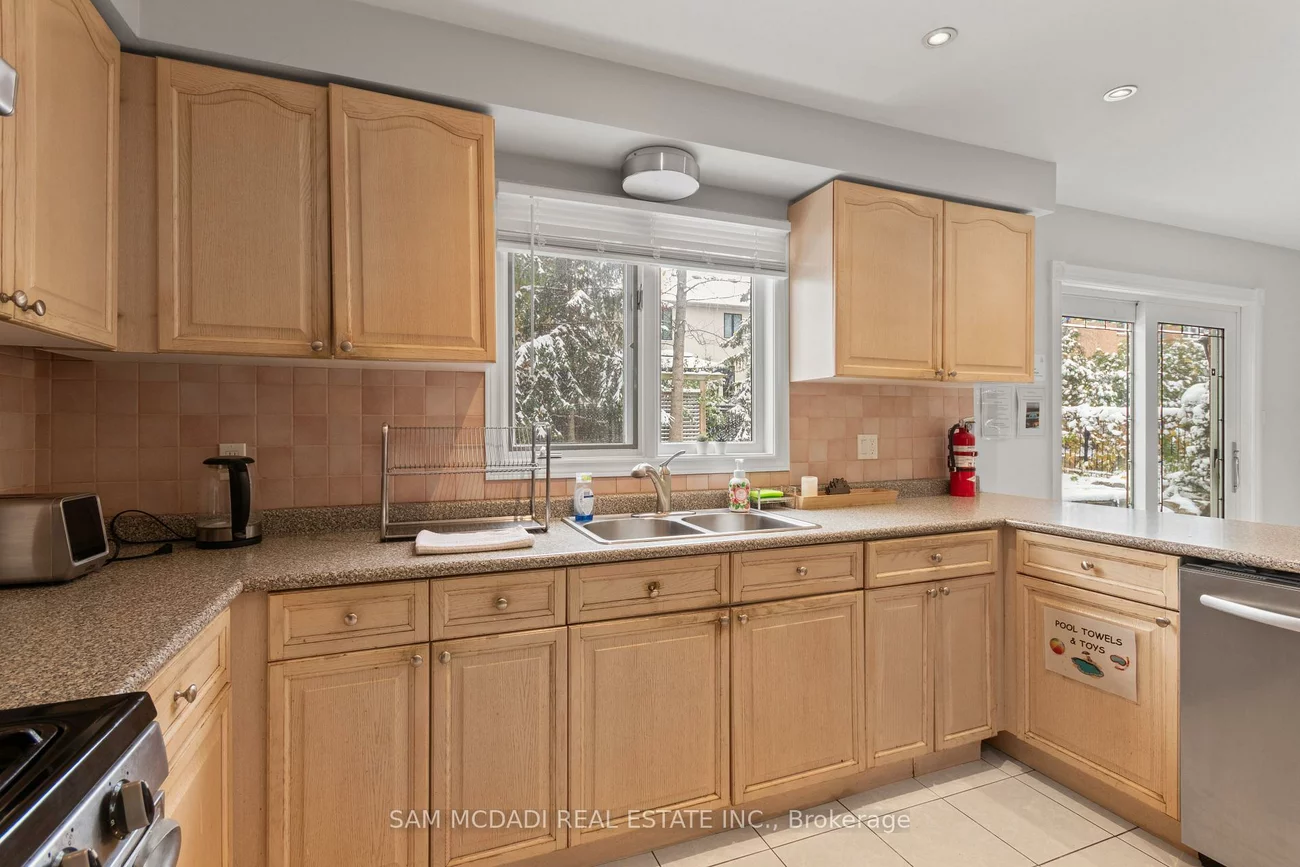 2556, Hammond, Sheridan, Mississauga