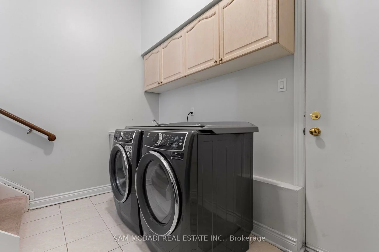 2556, Hammond, Sheridan, Mississauga