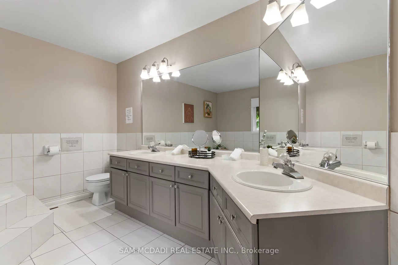 2556, Hammond, Sheridan, Mississauga