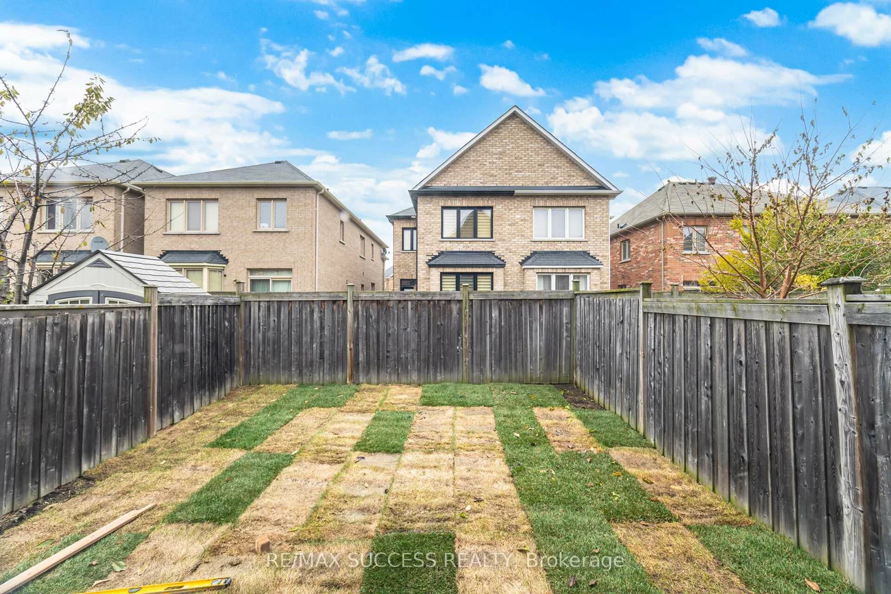 3056, Doyle, Churchill Meadows, Mississauga