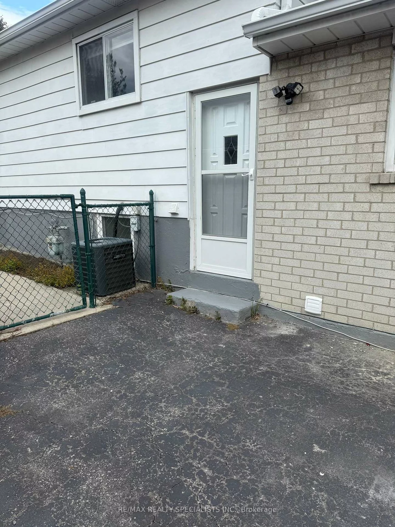 2593, Widemarr, Clarkson, Mississauga