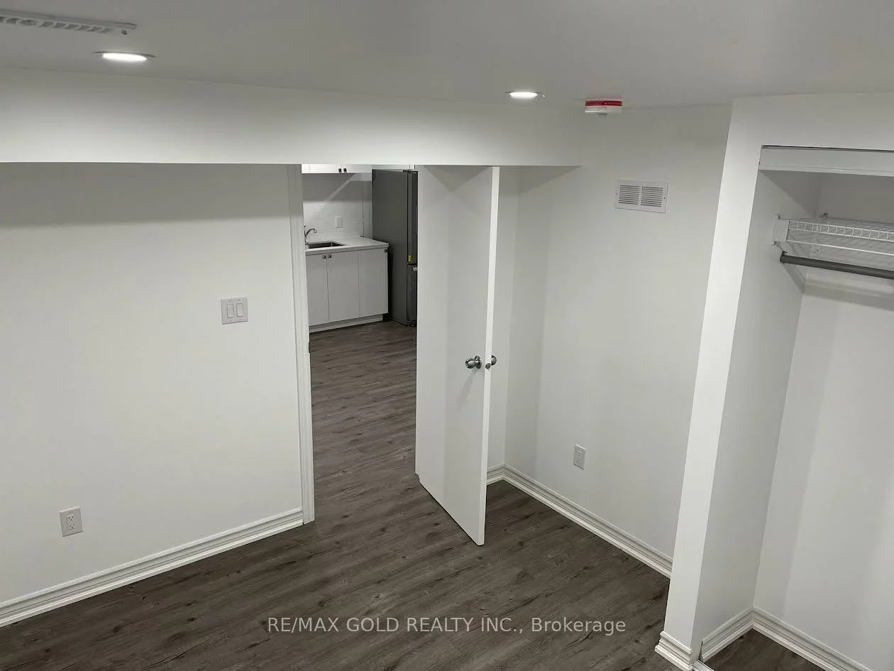 2946, Quetta, Meadowvale, Mississauga