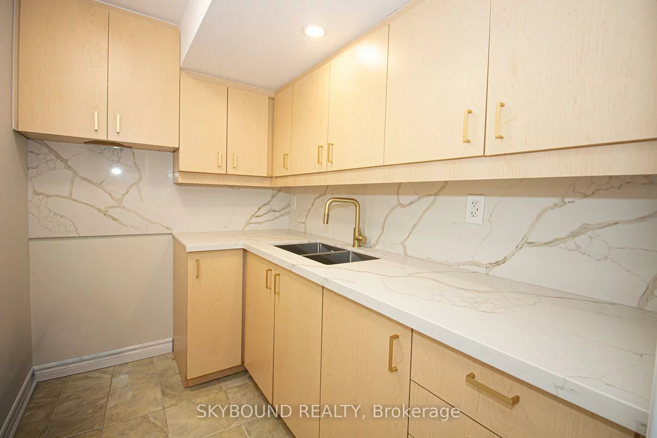 1299, Prestonwood, East Credit, Mississauga