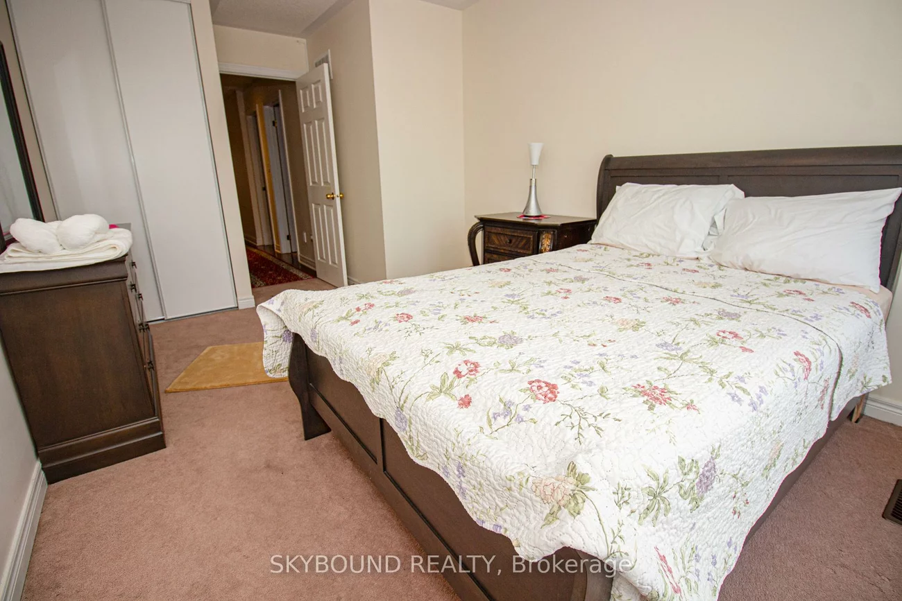 7331, Golden Meadow, Meadowvale Village, Mississauga