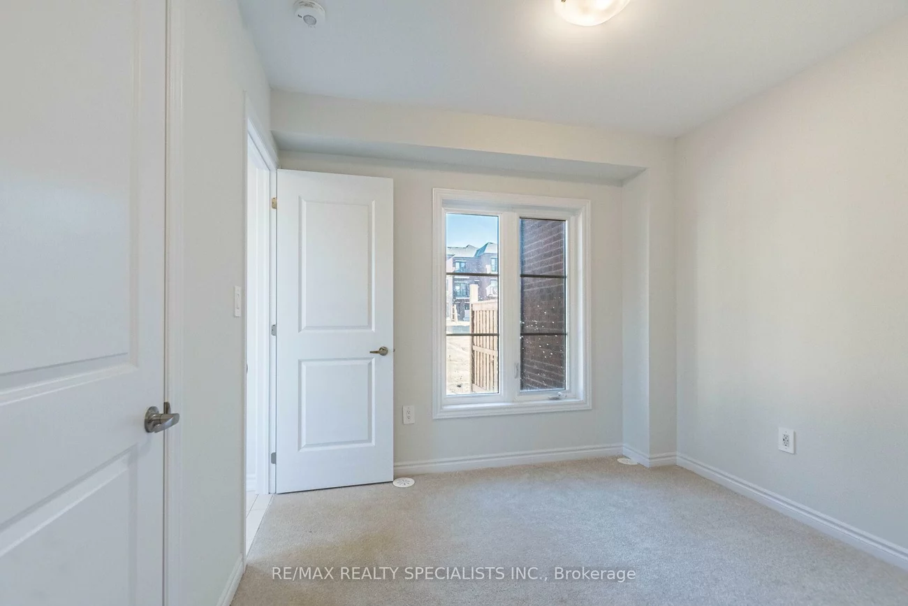 5966, Saigon, East Credit, Mississauga