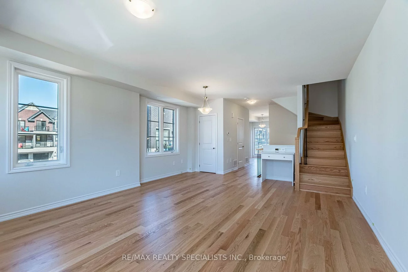 5966, Saigon, East Credit, Mississauga