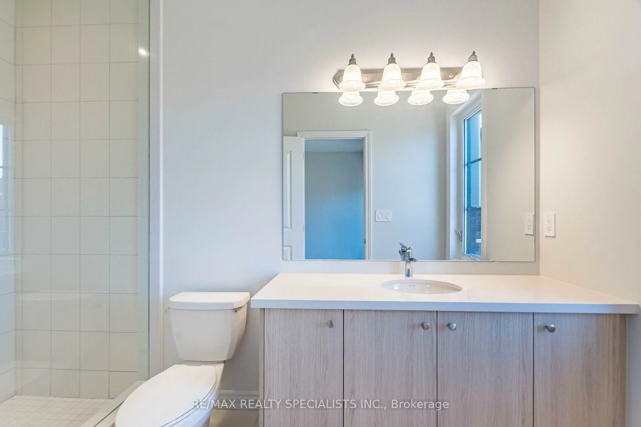 5966, Saigon, East Credit, Mississauga