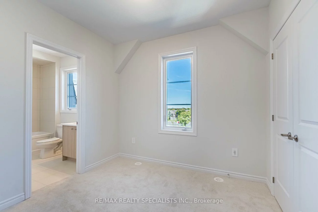 5966, Saigon, East Credit, Mississauga