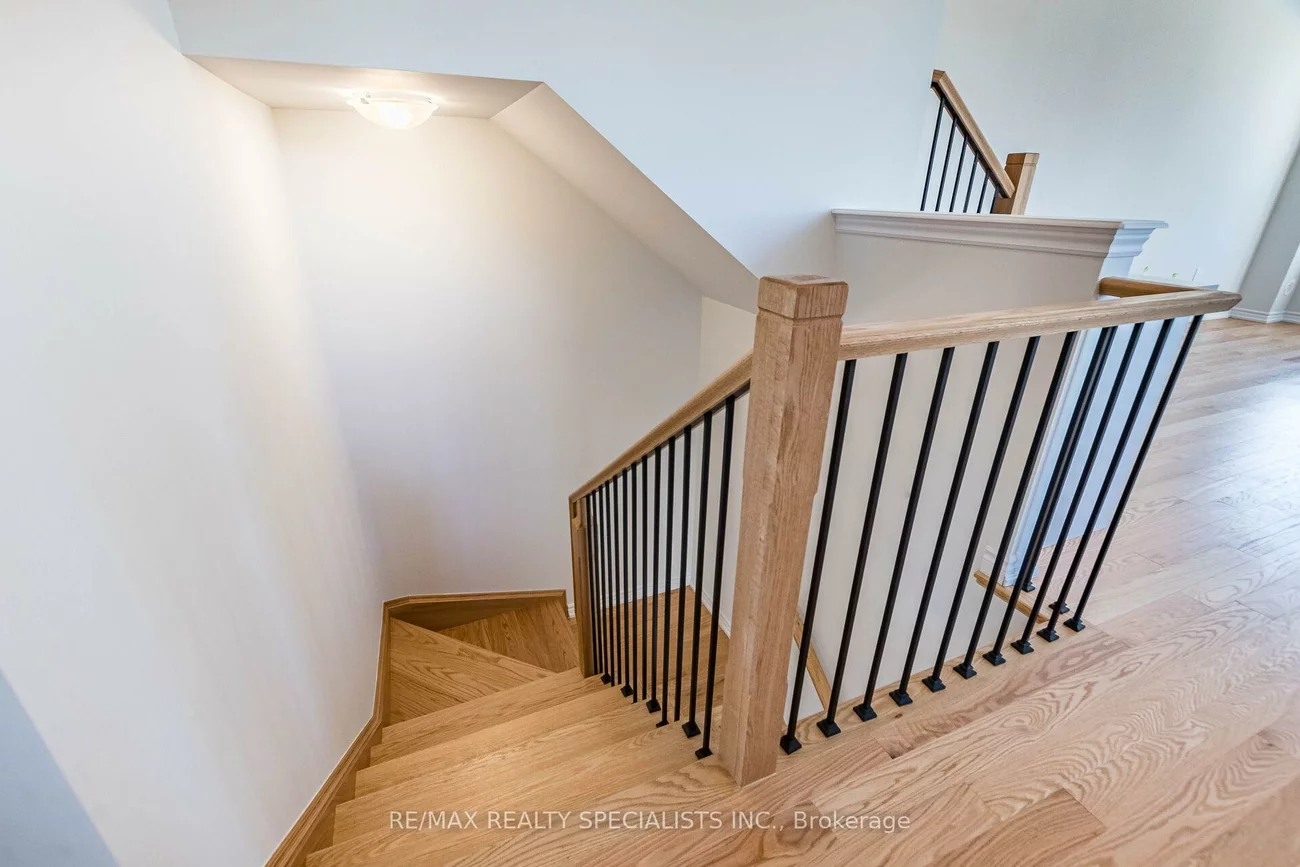 5966, Saigon, East Credit, Mississauga