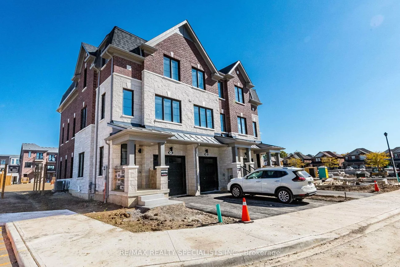 5966, Saigon, East Credit, Mississauga