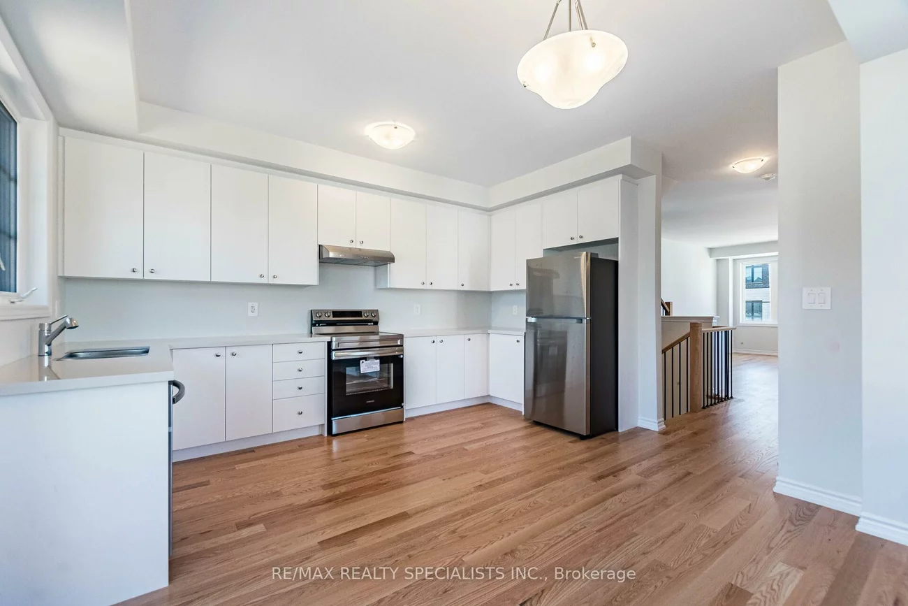 5966, Saigon, East Credit, Mississauga