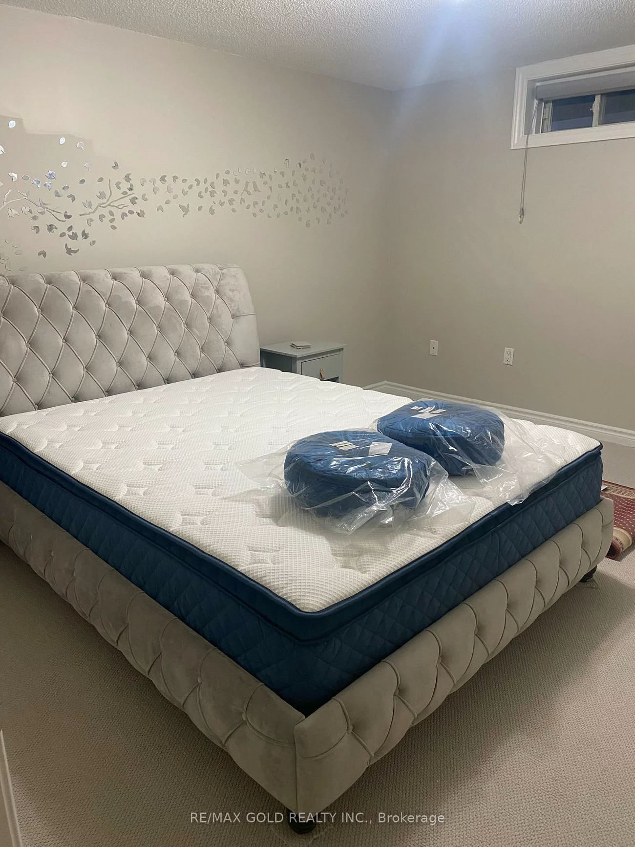 6906, Vicar, Meadowvale Village, Mississauga