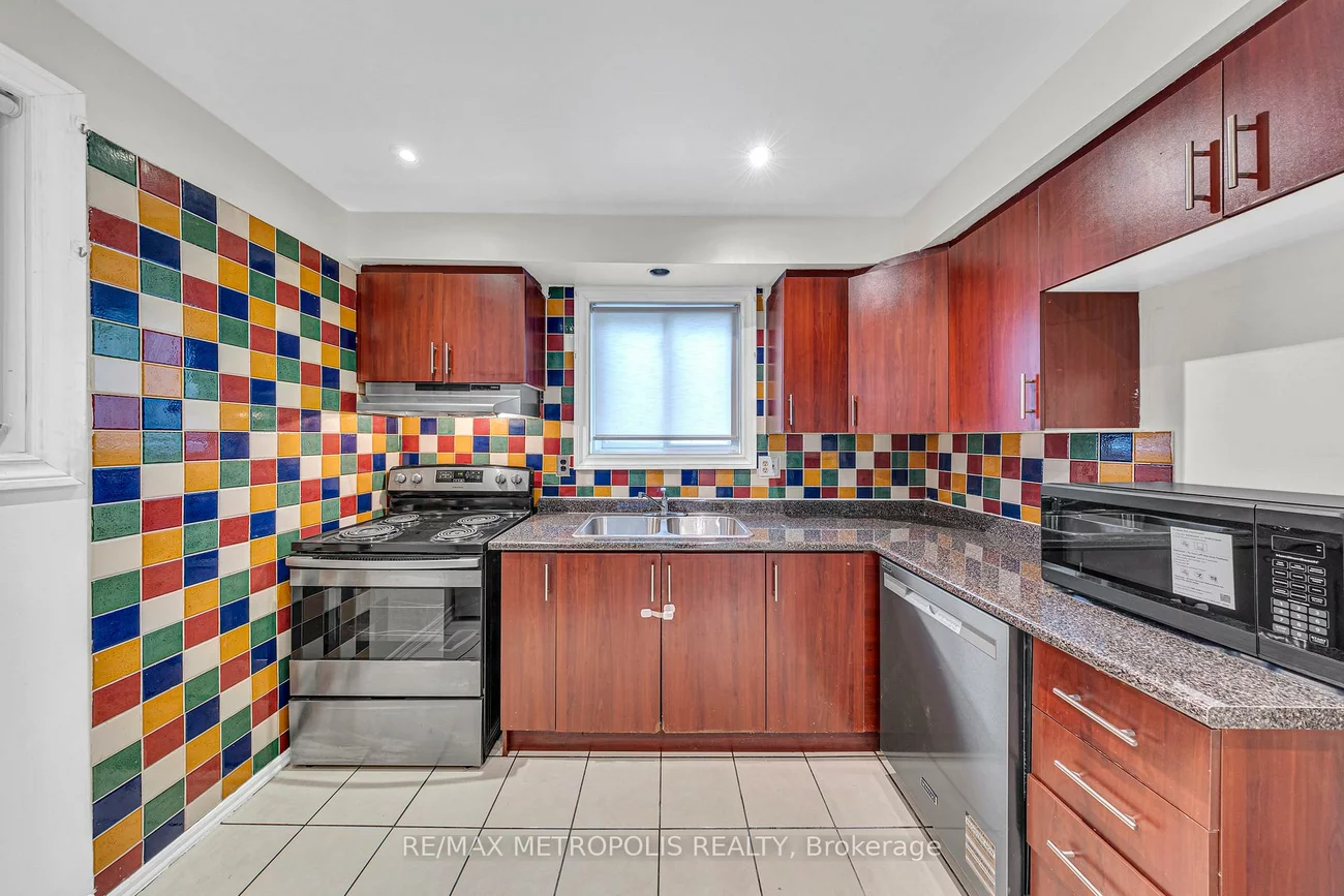 501, Daralea, Mississauga Valleys, Mississauga