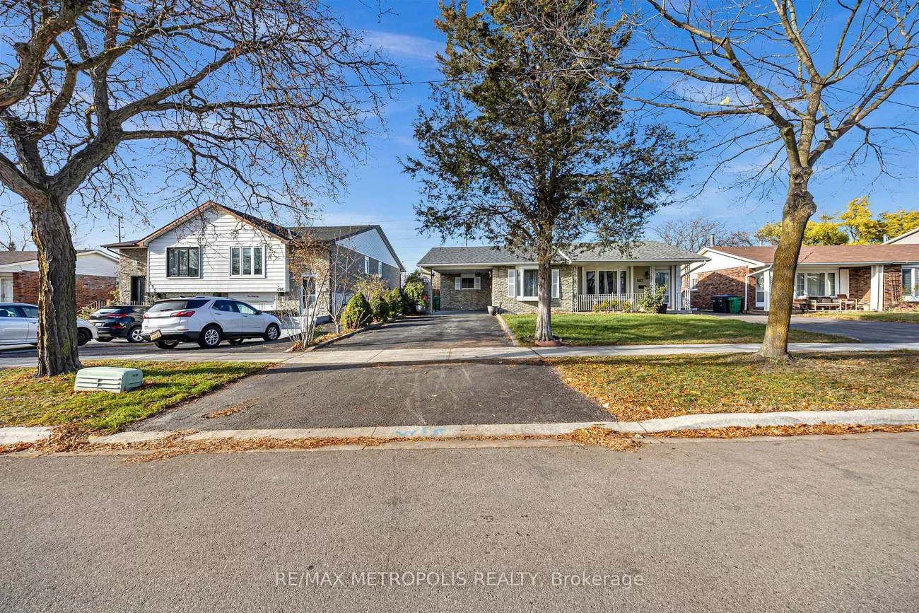 501, Daralea, Mississauga Valleys, Mississauga