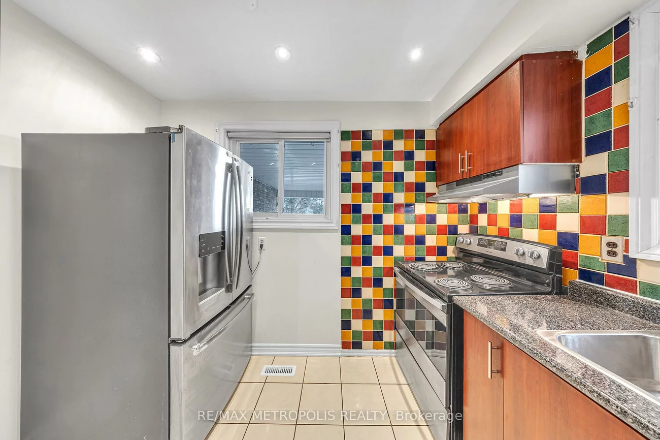 501, Daralea, Mississauga Valleys, Mississauga