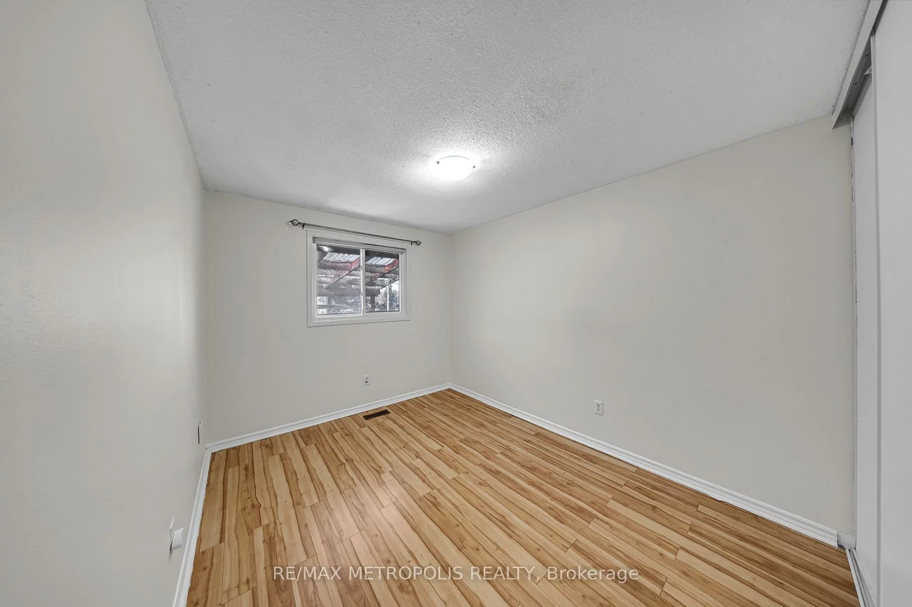 501, Daralea, Mississauga Valleys, Mississauga