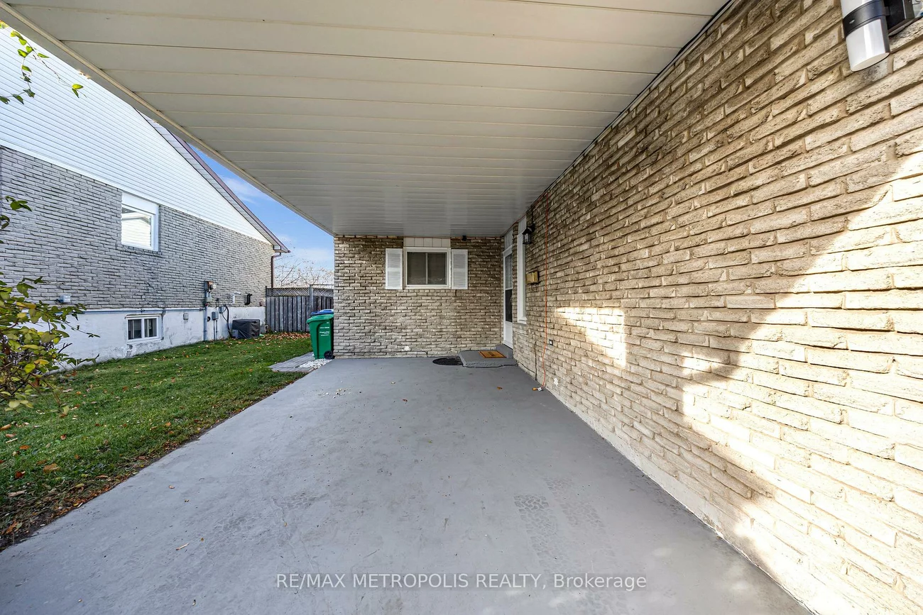 501, Daralea, Mississauga Valleys, Mississauga