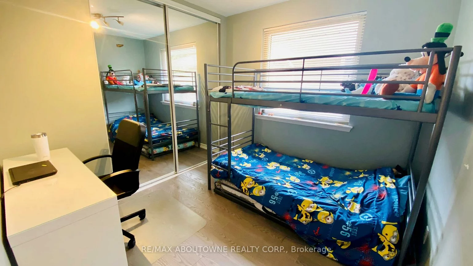 1601, Sandgate, Clarkson, Mississauga