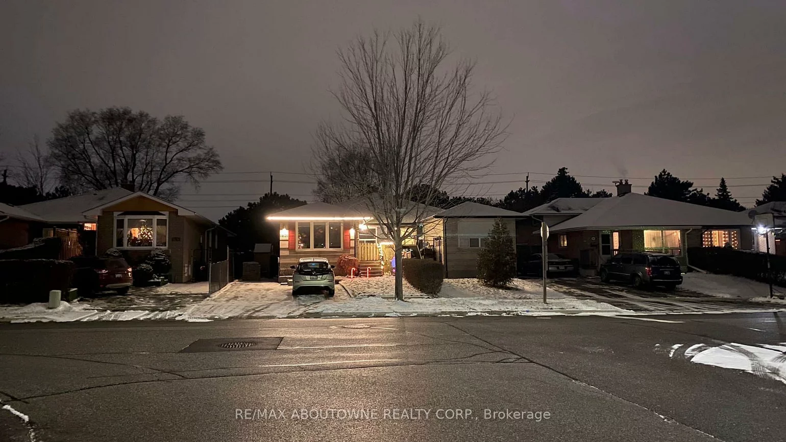 1601, Sandgate, Clarkson, Mississauga