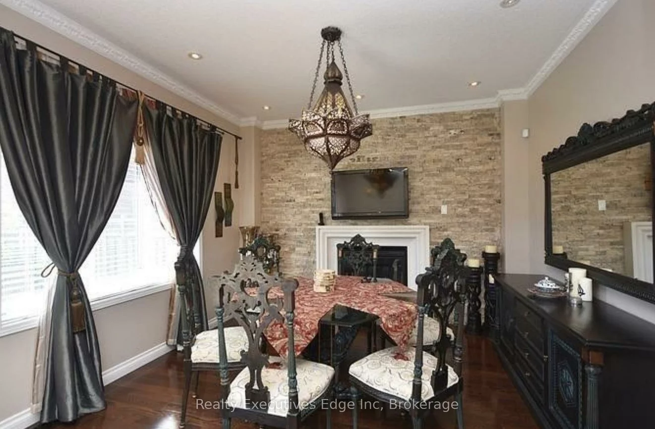 3364, Chief Mbulu, Churchill Meadows, Mississauga