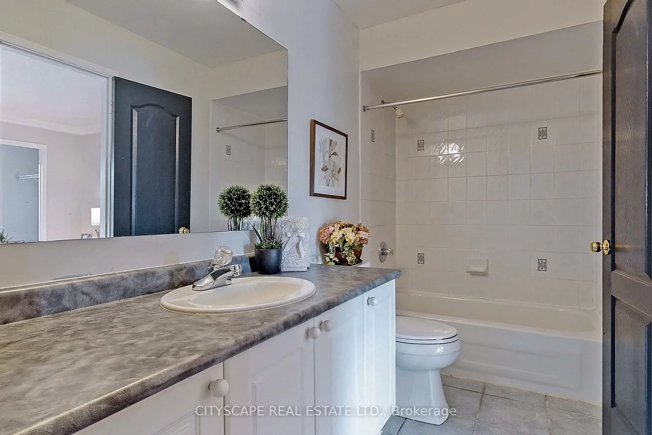 343, Wildgrass, Cooksville, Mississauga