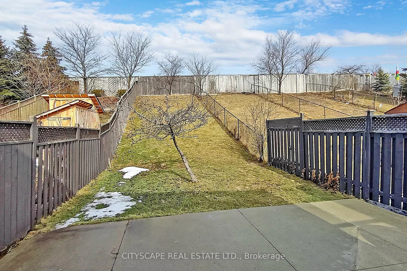 343, Wildgrass, Cooksville, Mississauga