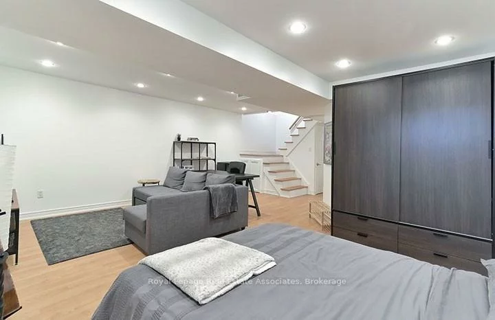 4302, Shelby, Rathwood, Mississauga