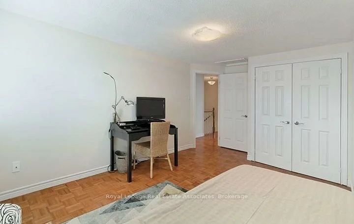 4302, Shelby, Rathwood, Mississauga