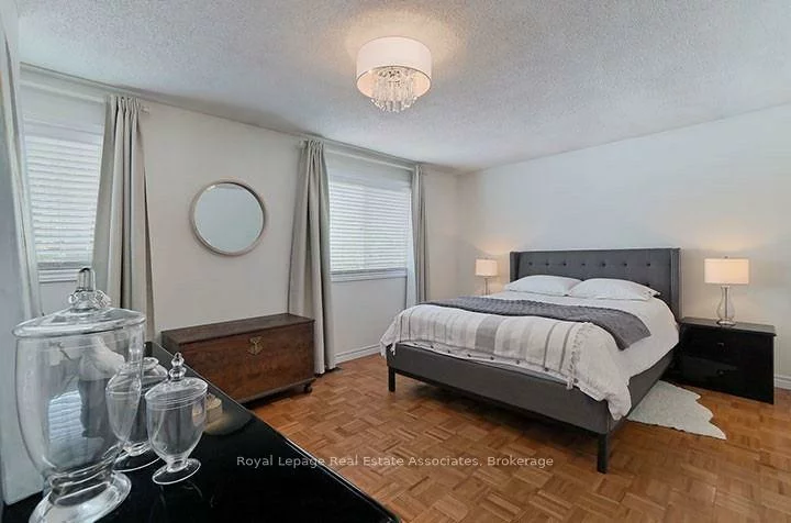 4302, Shelby, Rathwood, Mississauga