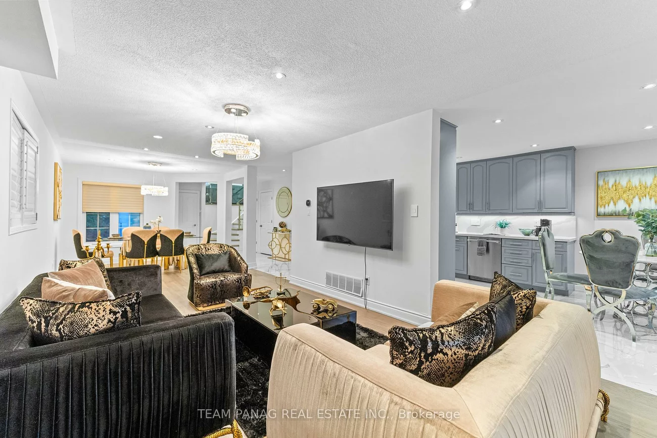 5358, Flatford, East Credit, Mississauga