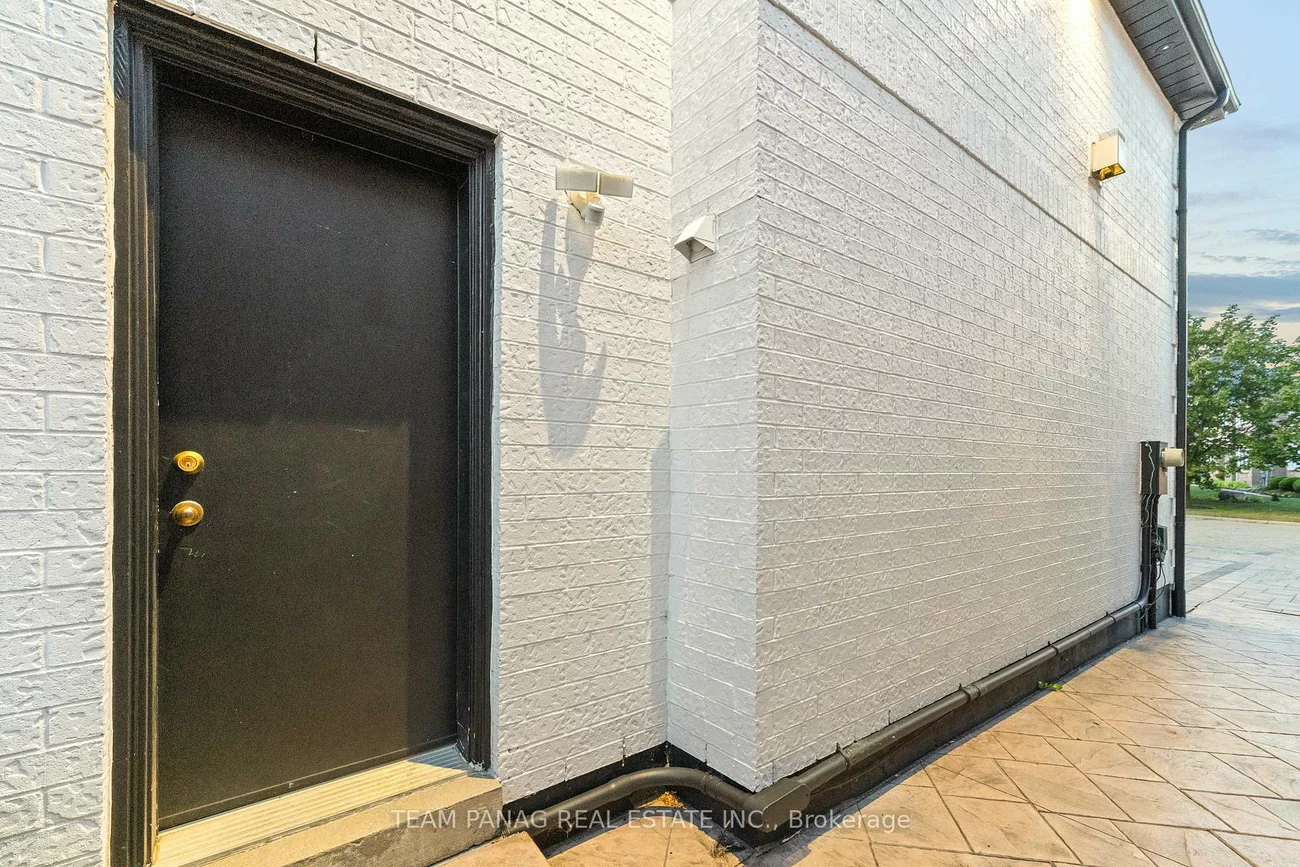 5358, Flatford, East Credit, Mississauga