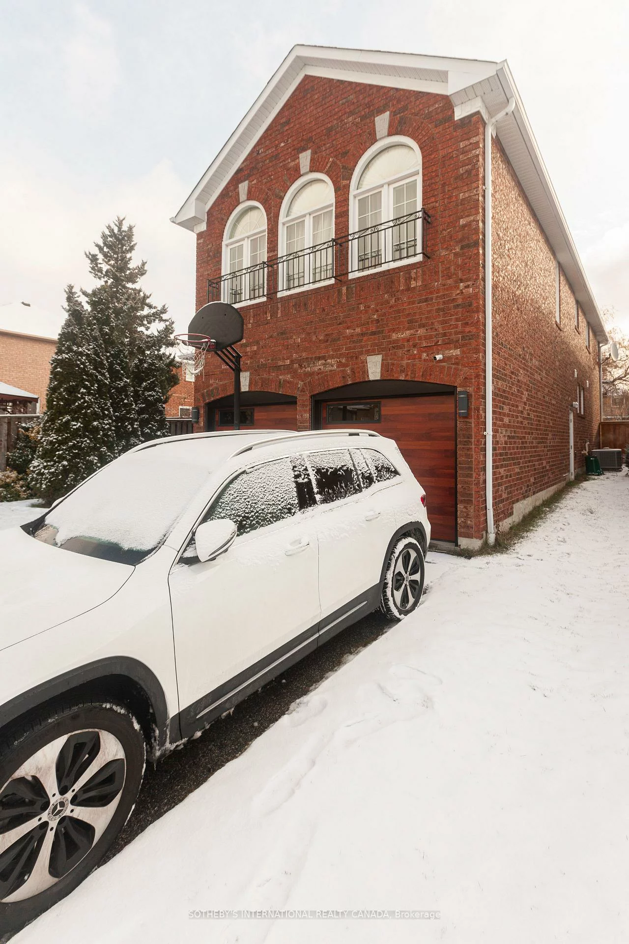 1182, Blueheron, East Credit, Mississauga