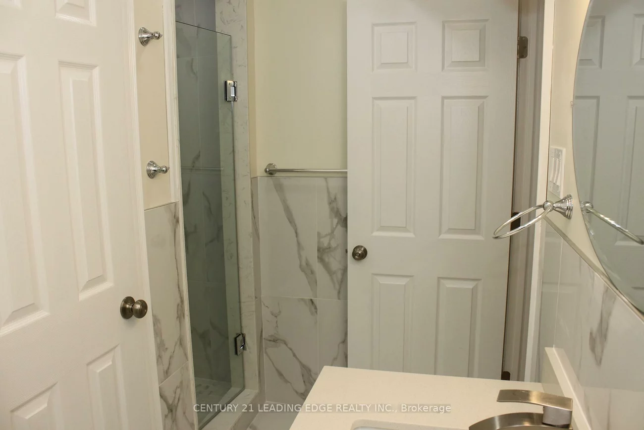 424, Oaktree, Meadowvale Village, Mississauga