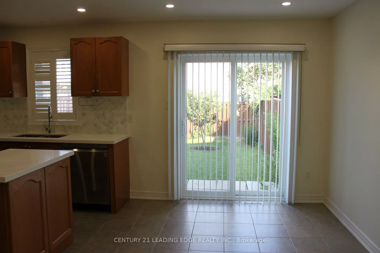 424, Oaktree, Meadowvale Village, Mississauga