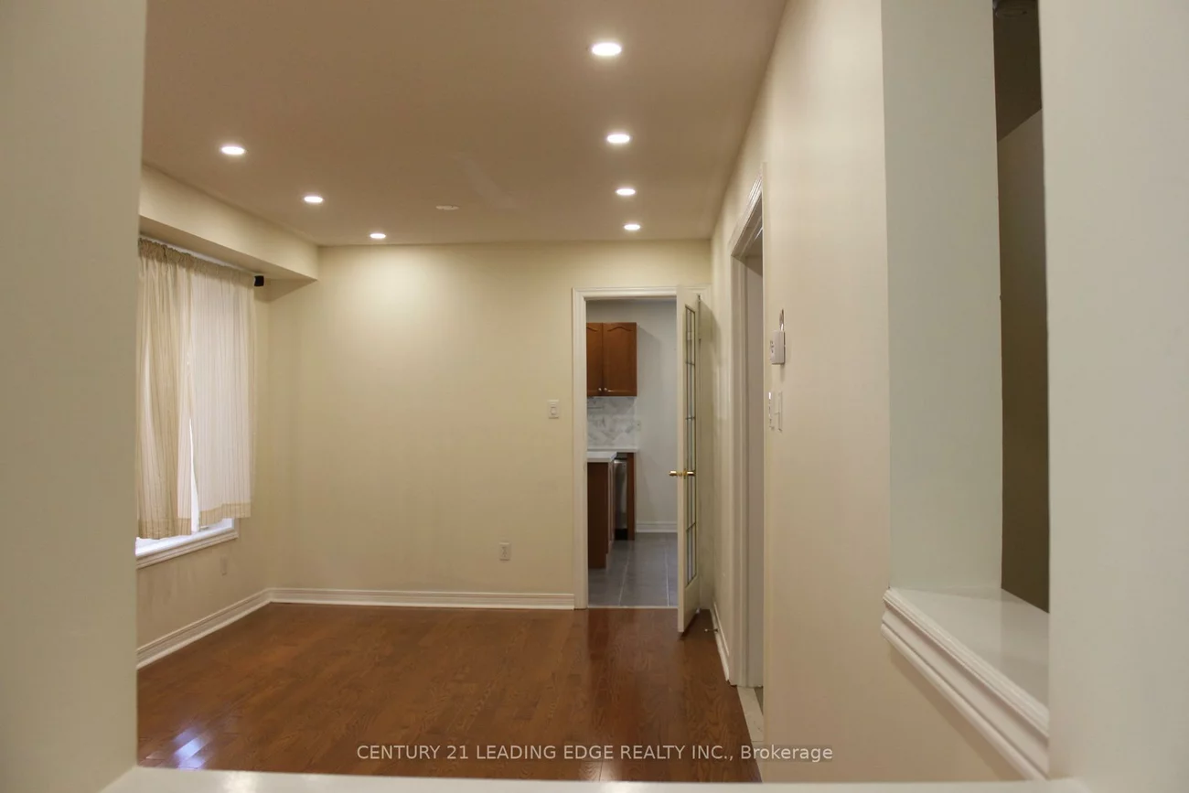 424, Oaktree, Meadowvale Village, Mississauga