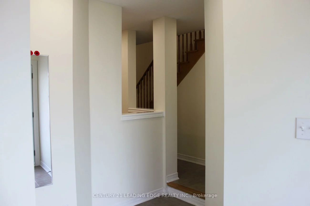 424, Oaktree, Meadowvale Village, Mississauga