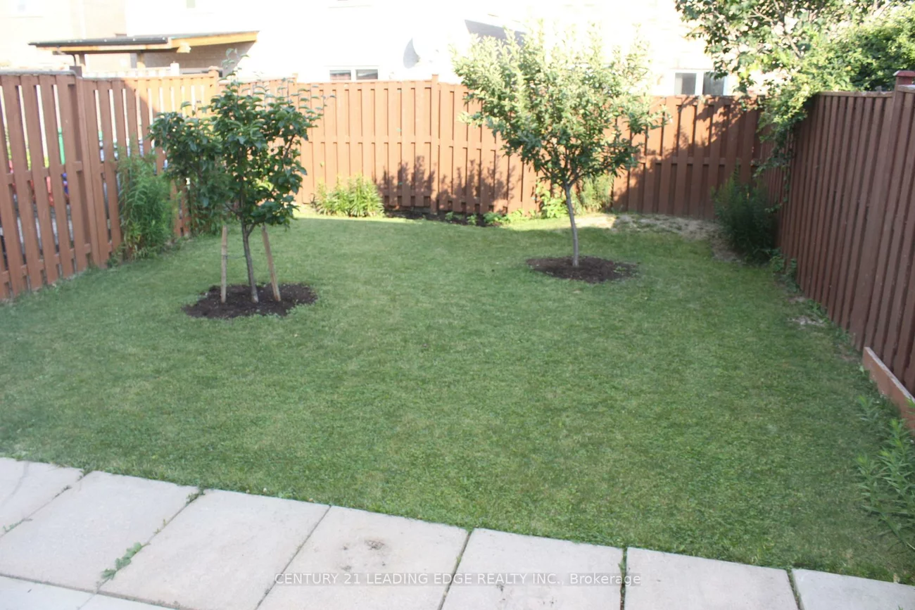 424, Oaktree, Meadowvale Village, Mississauga