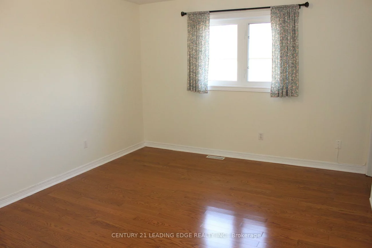 424, Oaktree, Meadowvale Village, Mississauga